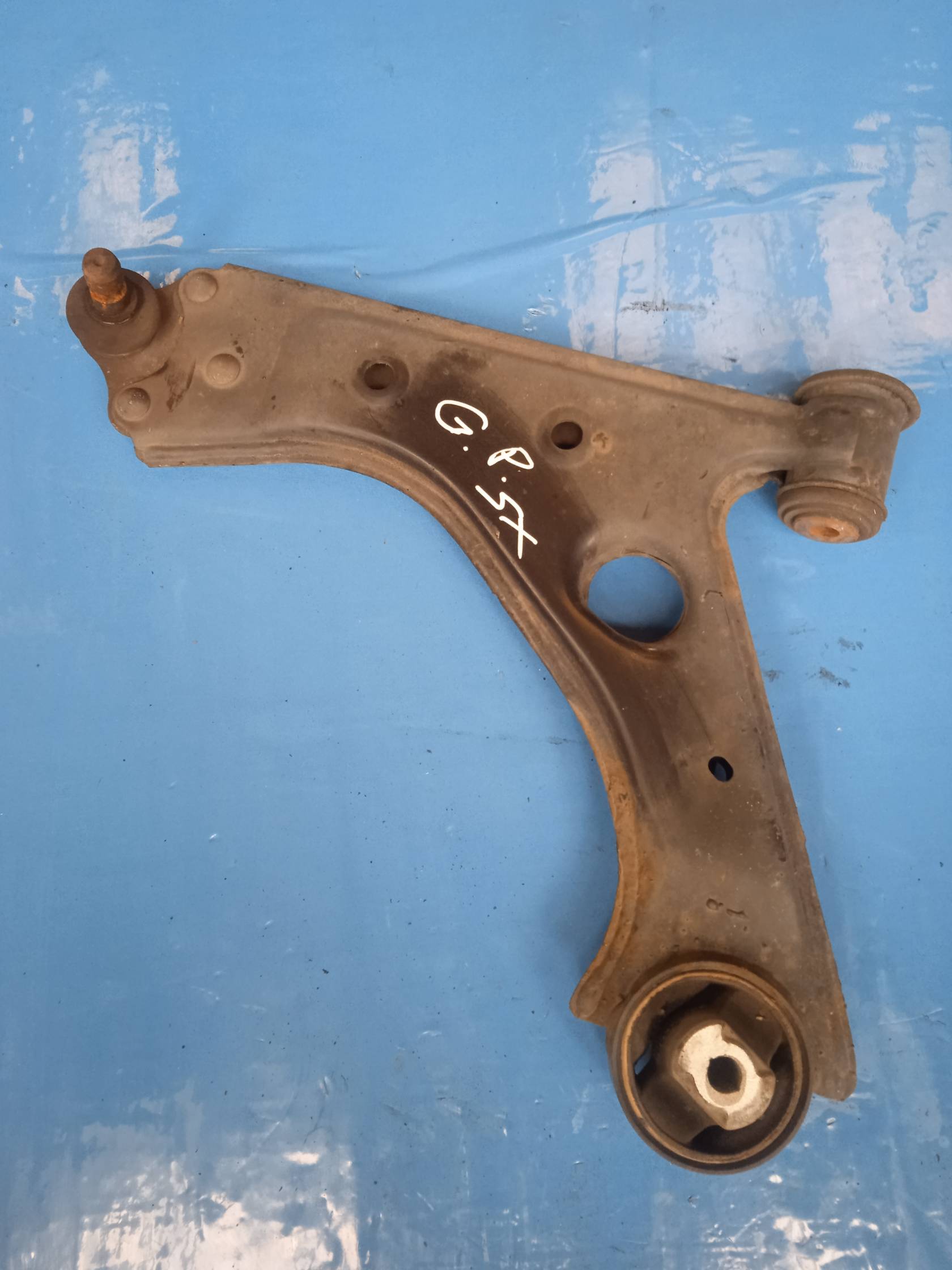 Braccio oscillante sosp. ant. sx.